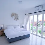 Sunrise Beach Villa